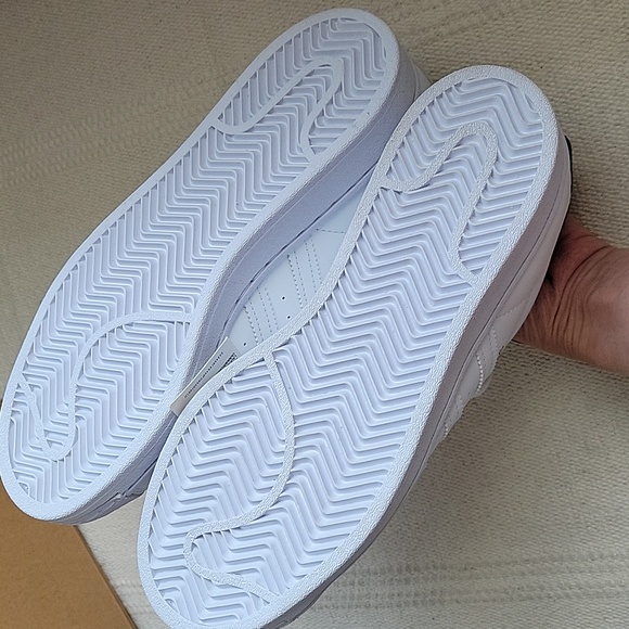 NEW!! Adidas Superstar sneakers - Picture 6 of 8